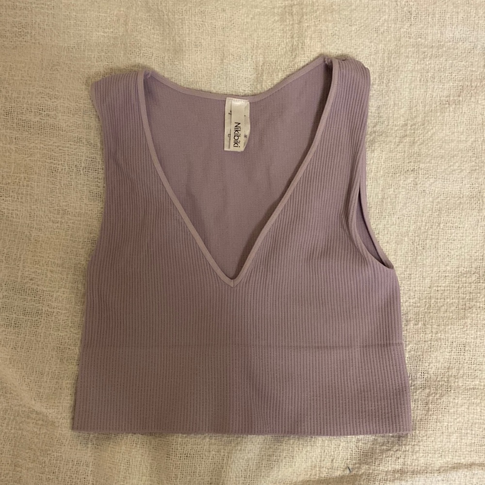 Lavender ribbed crop top.